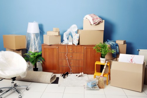 Flat removals support for local residents and nearby areas in Fulham